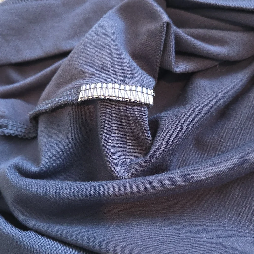 EUC Old Navy Active Men's T-Shirt - Picture 4 of 6